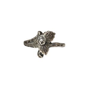 WM Sterling Silver Stamped Leafy Floral Women’s Vintage Promise Ring